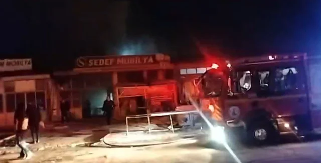 Sivas’ta Gece Saatlerinde Yangın Paniği