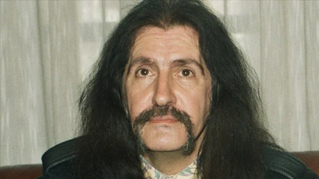 Türkiye'nin 'Barış Ağabeyi' 83 Yaşında: Şarkılarıyla Hala Ar...