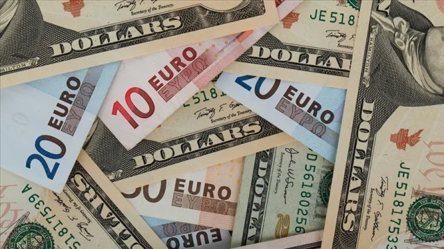 Serbest piyasada döviz fiyatları: Dolar ve euro güne nasıl başladı?