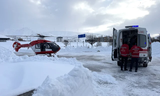Kar ve Tipi Engel Oldu, Ambulans Helikopter Devreye Girdi