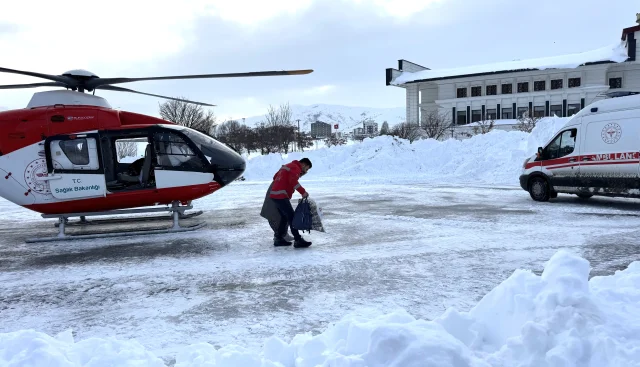 Kar ve Tipi Engel Oldu, Ambulans Helikopter Devreye Girdi