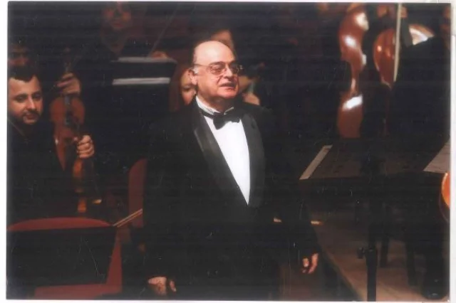 Türk Operasının Öncü Baritonu Mesut İktu Hayatını Yitirdi