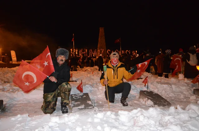 Sarıkamış Şehitleri 111. Yılında Meşalelerle Anıldı