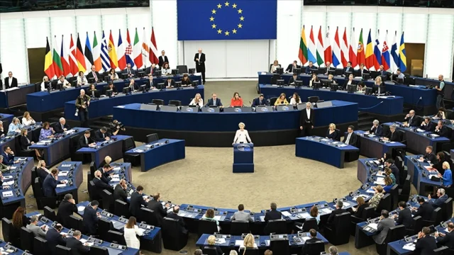 AB Komisyonu'ndan Trump'ın Grönland açıklamalarına tepki