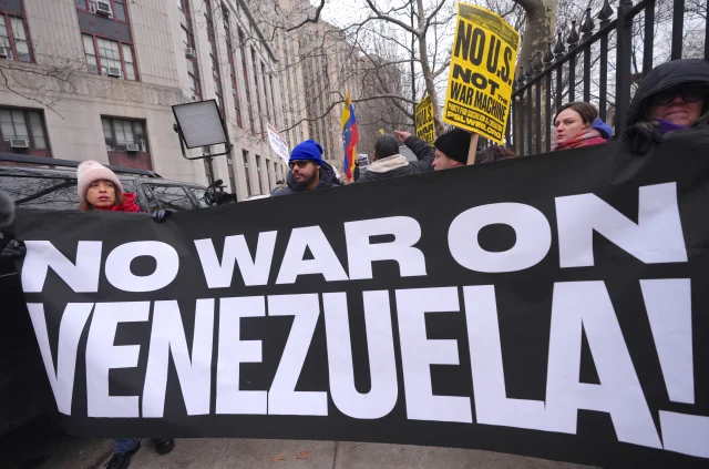 Maduro’nun Yargılanacağı Mahkeme Önünde Protesto Düzenlendi