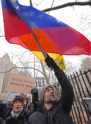 Maduro’nun Yargılanacağı Mahkeme Önünde Protesto Düzenlendi