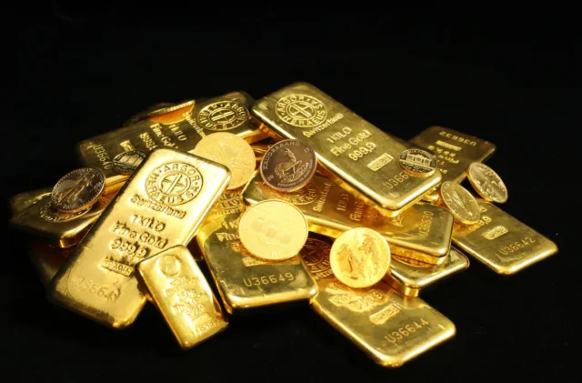 Altın 7 bin lirayı aştı: Gram altın haftaya rekorla başladı