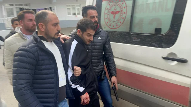 Bursa’da Ablasını Bıçakla Yaralayan Şüpheli Yakalandı