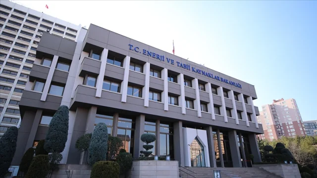 Türkiye'de petrol ve doğal gaz üretimi 2025'te yükseldi