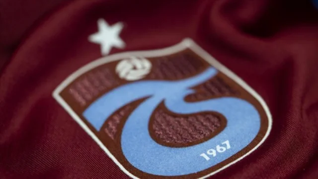 Trabzonspor Nijeryalı Stoper Chibuike Nwaiwu ile Anlaştı