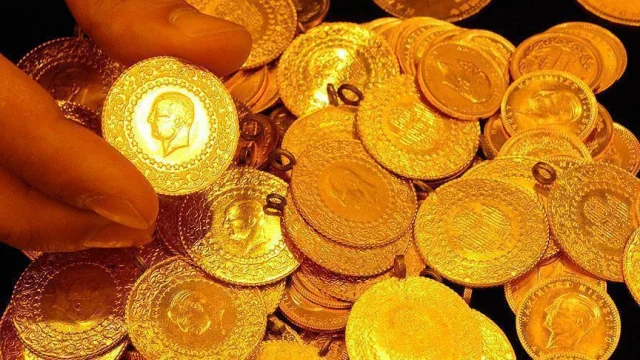 Dolar rekora yakın, altın gücünü kaybediyor mu?