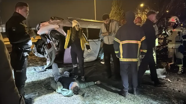 Kütahya'da Aynı Kavşakta Yarım Saat Arayla İki Ayrı Kaza Yaşandı