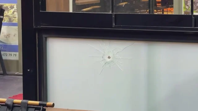 İstanbul’da Müşterilerin Bulunduğu İş Yerine Silahlı Saldırı
