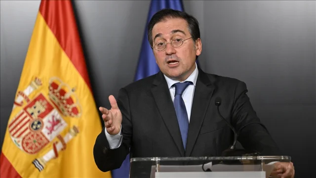 İspanya: Gerekirse NATO Grönland'ın güvenliğini artırabilir