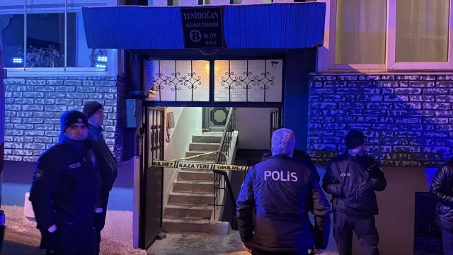 Karabük'te 77 Yaşındaki Adam Apartman Merdiven Boşluğunda Ölü Bulundu