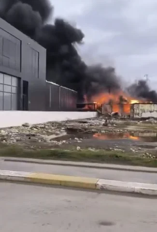 Şile'de İşçi Konteynerinde Yangın Faciası: 1 Kişi Hayatını Kaybetti