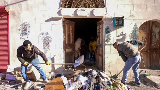 Mersin'de Şoke Eden Görüntü: Evden 168 Ton Çöp Çıktı