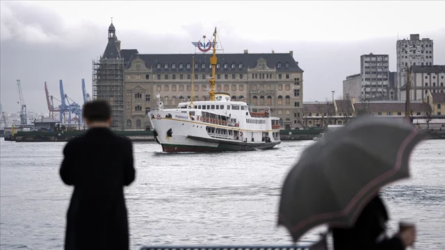 İstanbul Valiliği fırtına uyarısı yaptı: Ulaşımda risk var