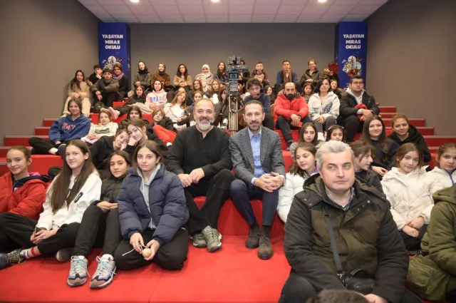 Ankara'da 'Yaşayan İnsan Hazineleri Gençlerle Buluşuyor' programı düzenlendi