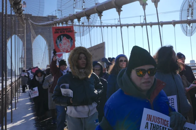 New York'ta Binlerce Kişi ICE Uygulamalarına Karşı Sokağa Çıktı