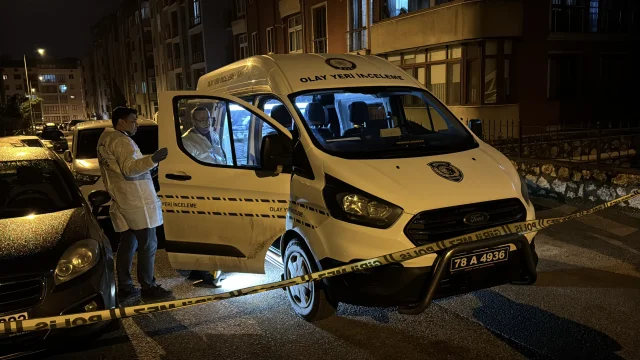 Karabük'te Tüfekli Saldırı: Kapıda Vurulan Kişi Yaralandı