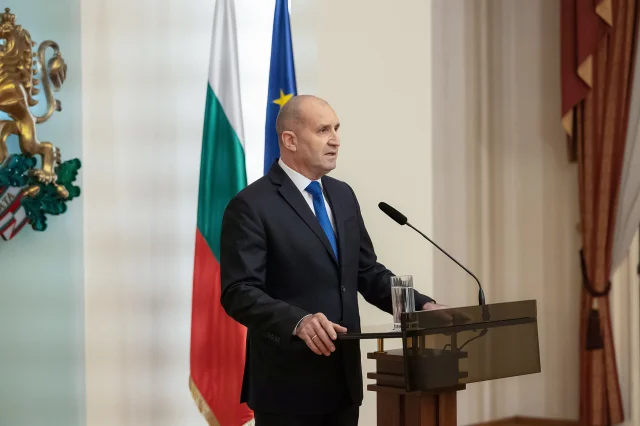 Bulgaristan Cumhurbaşkanı Radev, istifa etme kararı aldığını duyurdu