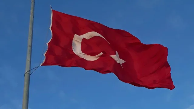 DSP Lideri Aksakal'dan Sınırdaki Provokasyona Tepki: O Eller Kırılır!