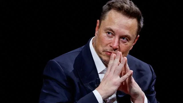 Elon Musk mars planını askıya aldı, yeni rota neresi?