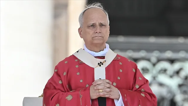 Papa, 'savaşın yeniden moda haline geldiği' konusunda uyardı