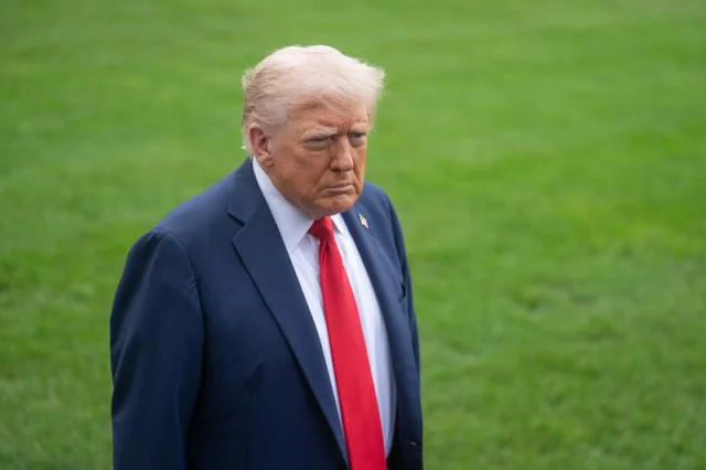 Trump: İran'a giden büyük bir donanmamız var
