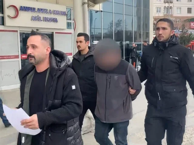 Kadın Kıyafetleri Giyerek Saklandı, Konya'da Yakalandı