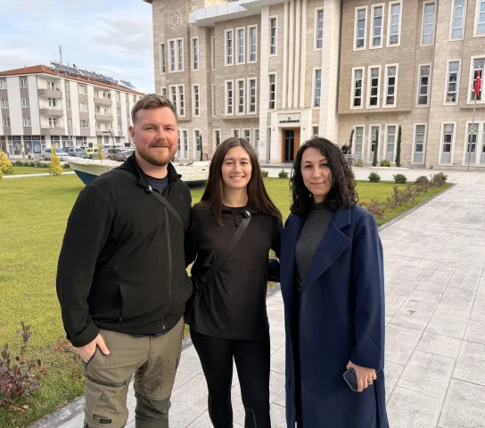 İngiltere'den Vietnam'a yürüyen gezginlerin yolu Samsun'dan geçti