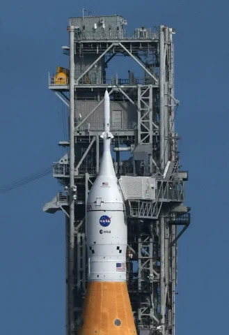 NASA, 50 Yıl Aradan Sonra Mürettebatlı Ay Görevine Hazırlanıyor
