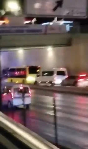 Beylikdüzü'nde Minibüsün Çarptığı Kadın Yaşamını Yitirdi
