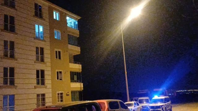 Yorgun Mermi 5'inci Kattaki Evin Balkonuna İsabet Etti