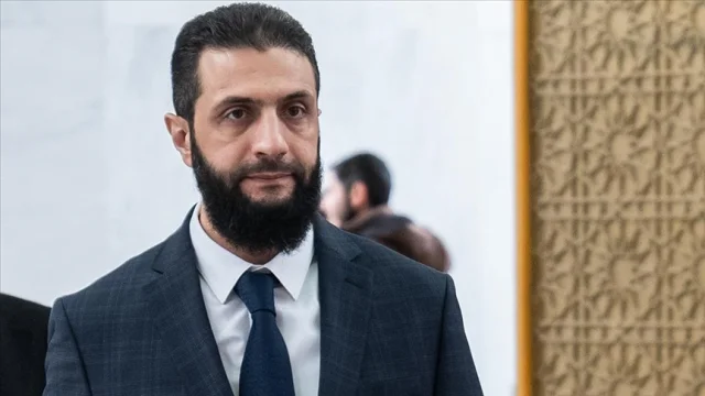 Şara'nın, Macron'un YPG elebaşıyla ayarladığı görüşmeye katılmadığı iddia edildi