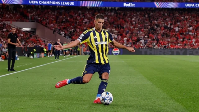 Mert Müldür Fenerbahçe formasıyla 100. maç eşiğinde