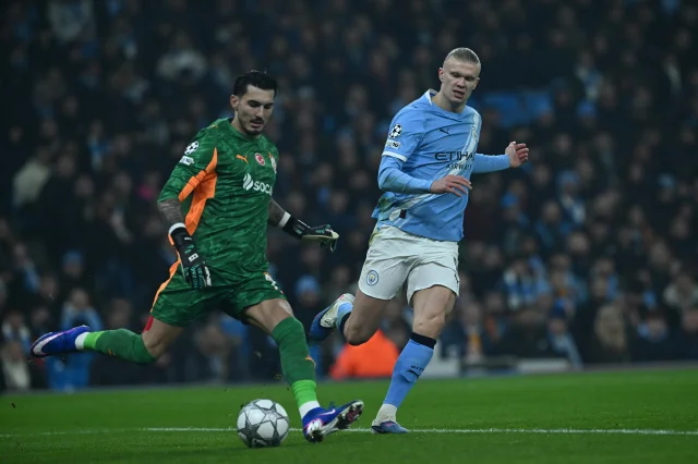 Galatasaray Manchester City Karşısında İlk Yarıda 2-0 Geriye Düştü