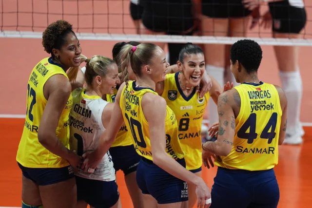 Fenerbahçe Medicana Benfica ekibini 3-0 yendi