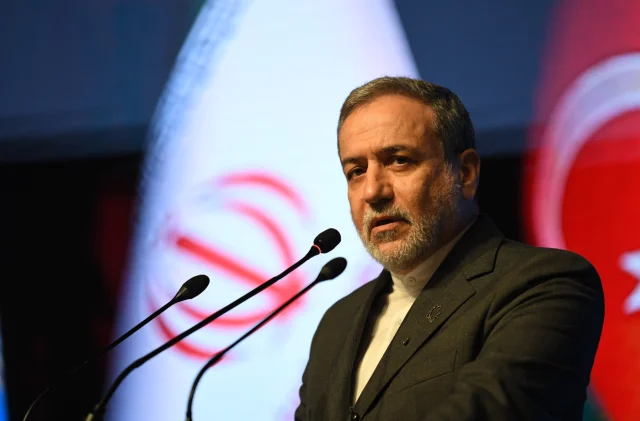 AB'nin terör listesi kararına Tahran'dan tepki: Arakçi 'İkiyüzlülük' dedi