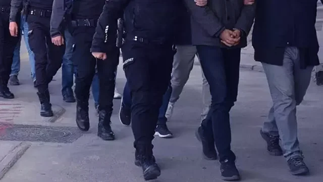 Kahramanmaraş'ta masaj salonuna baskın! Çok sayıda gözaltı var 