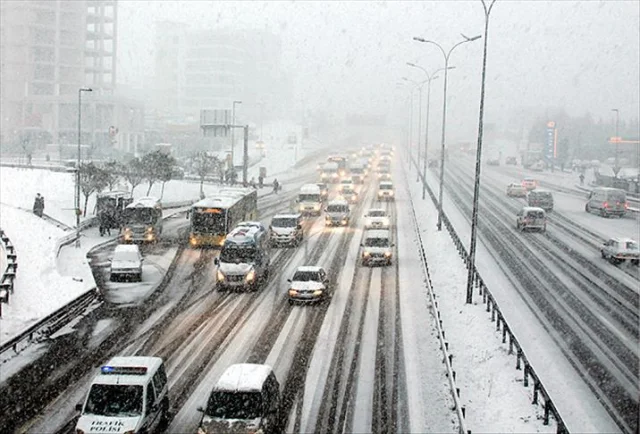 İstanbul'da kar sürprizi mi? İBB'den dikkat çeken açıklama!