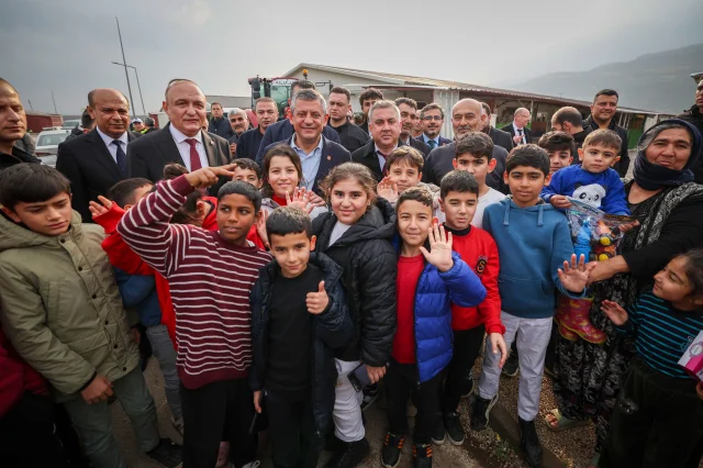 Özgür Özel Gaziantep'te konuştu: 'Erdoğan'ı ben kızdırıyorum!'