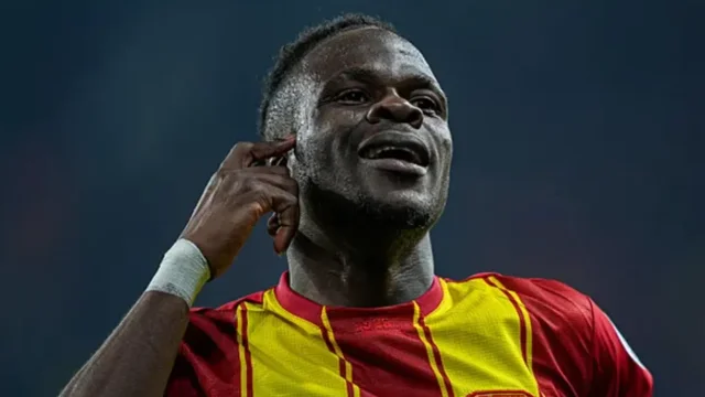 Beşiktaş, Junior Olaitan'la 1 yılı opsiyonlu 4,5 yıllık sözleşme imzaladı