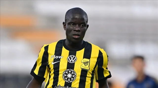 Fenerbahçe, N'Golo Kante transferini KAP'a bildirdi!