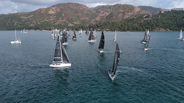 Marmaris'te Yelken Heyecanı: 2. Ayak Start Aldı