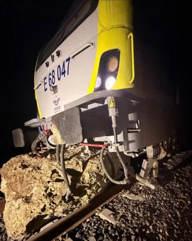 Bandırma–İzmir seferini yapan tren Balıkesir'de raydan çıktı