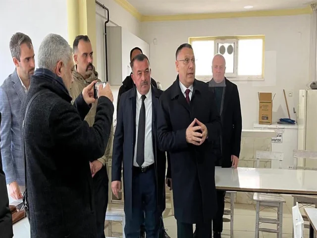 Rektörden sanal kumar ve madde bağımlılığı uyarısı: Toplum büyük bir riskle karşı karşıya