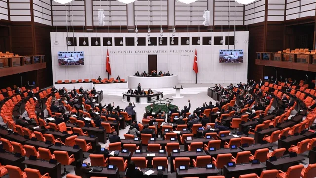 Ticaret yetki belgesi harcı Meclis gündeminde