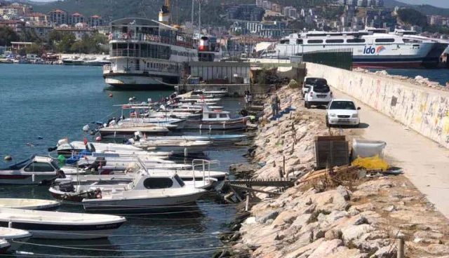 Bursa'da oğlu ile denize atladı: Çocuk boğuldu, anne kurtuldu